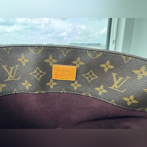 LOUIS VUITTON Monogram Melie Hobo-Authentic - Picture 6 of 12